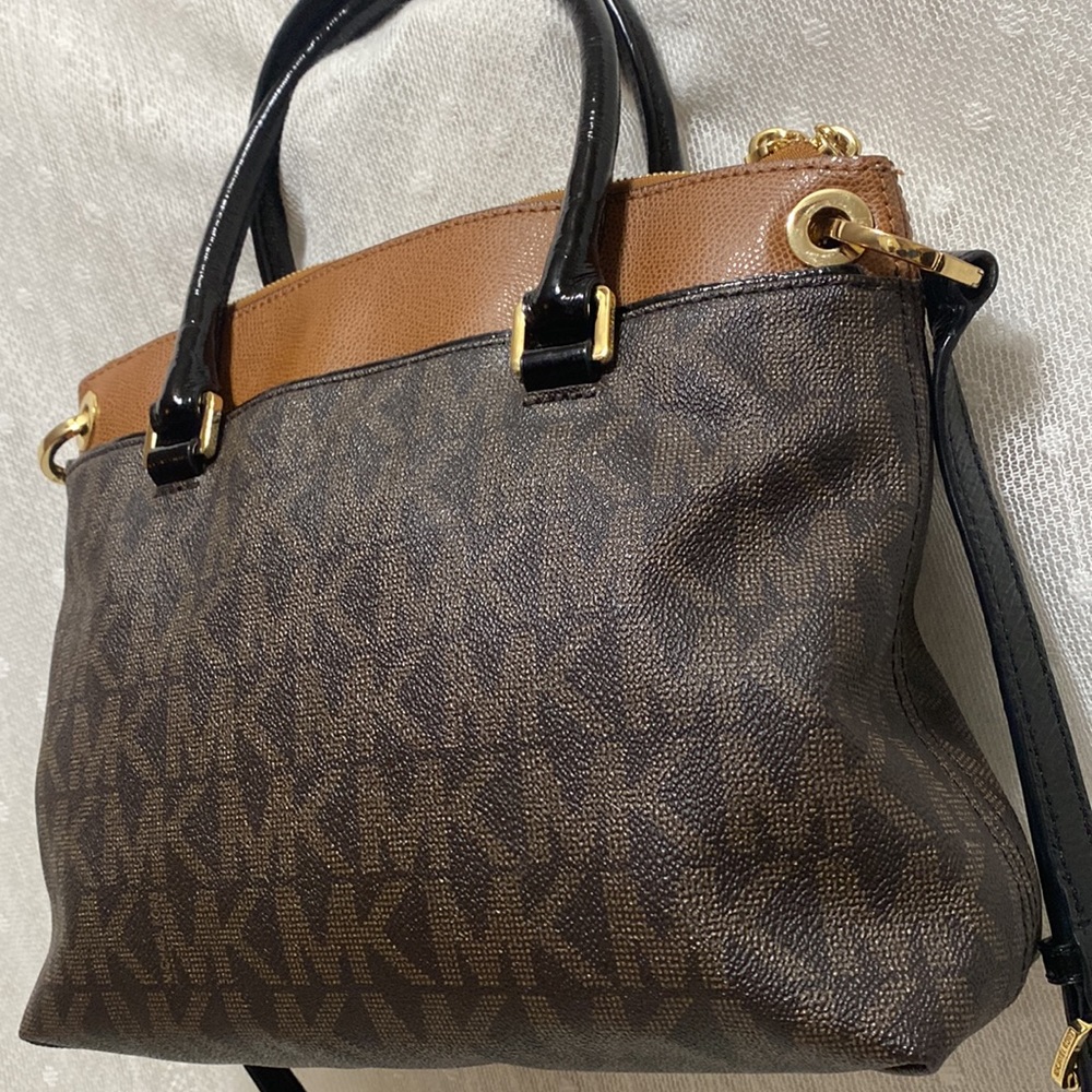 *SOLD*MICHAEL Michael Kors Aubrey Satchel In Brown/Luggage - Picture 7 of 17